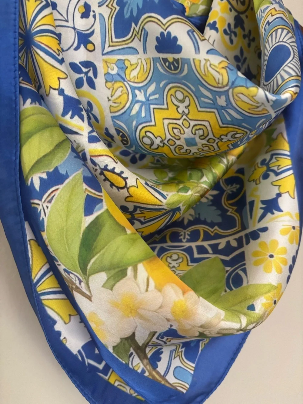 Lemon & Floral Tile Print Scarf NWOT